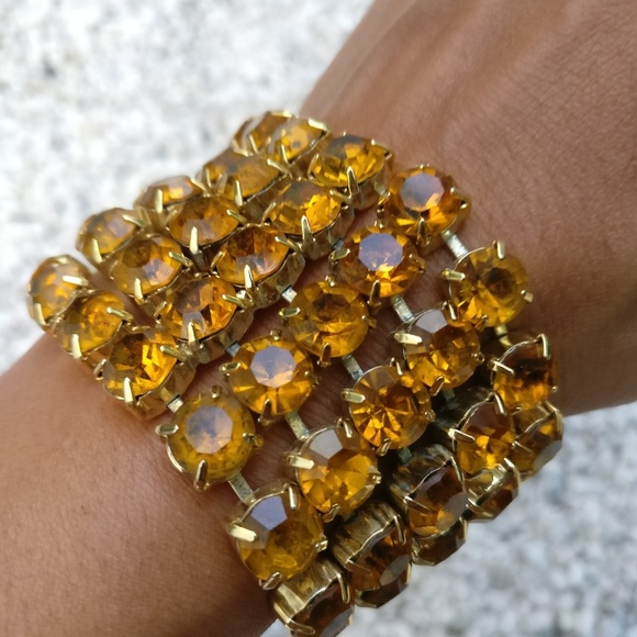Yellow/ Orange bracelet Night out - Picture 1 of 9